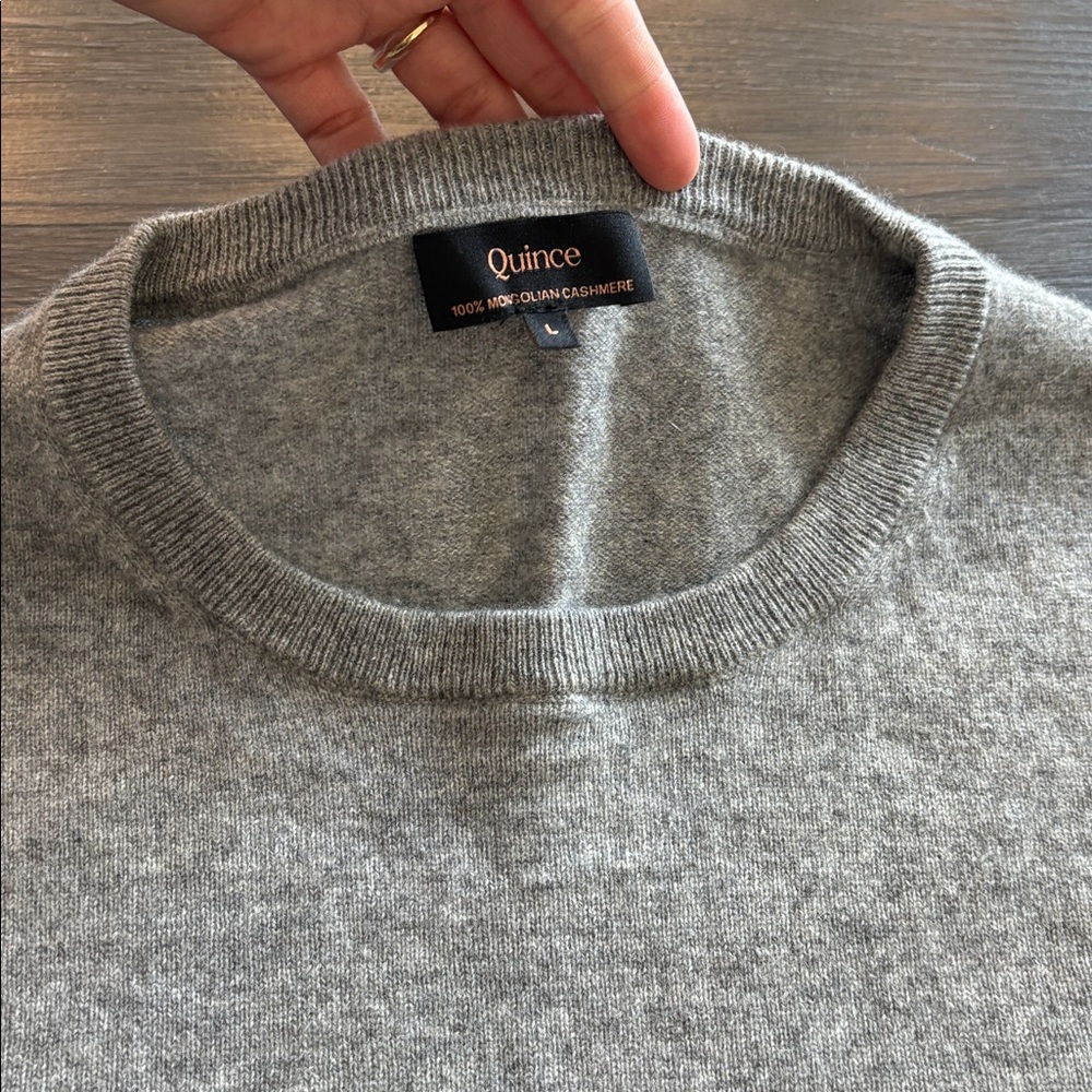 Quince Mongolian cashmere crew neck large sweater like new - Picture 3 of 7